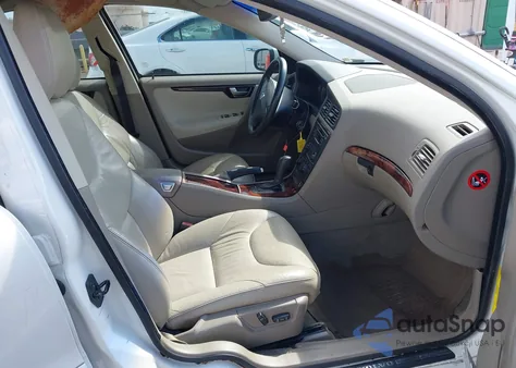 2008 Volvo S60 2.5T из США, поврежденный, VIN YV1RS592682698594